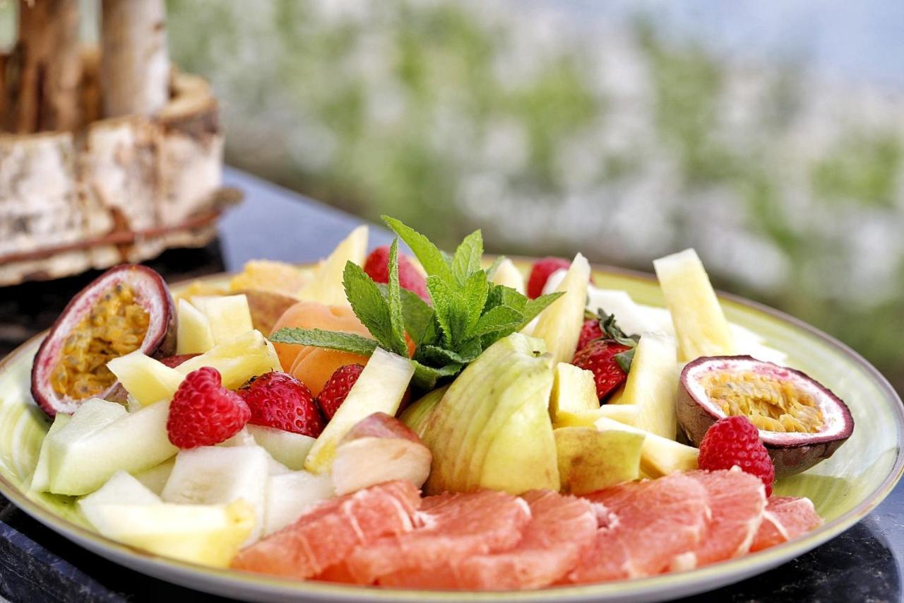 Country Spa Retreat Snagov Εξωτερικό φωτογραφία Fruit salad