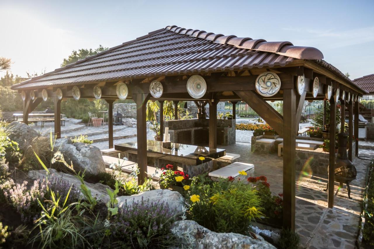 Country Spa Retreat Snagov Εξωτερικό φωτογραφία Pergola